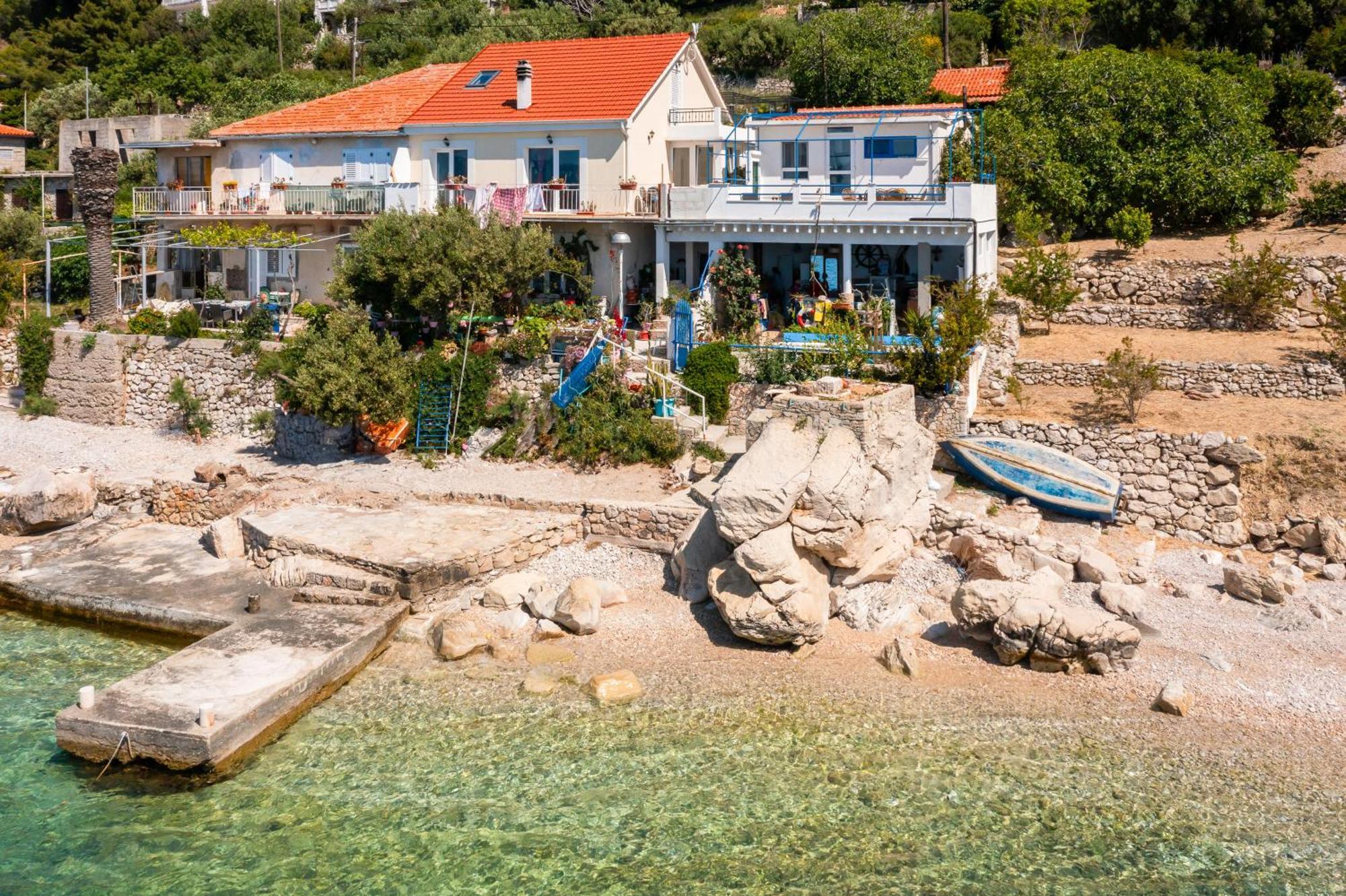 Beach House Sai Čelina Kültér fotó